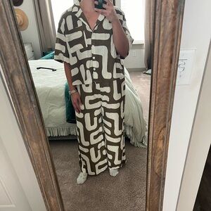 Crosby olive and cream set.Excellent condition.Worn once.Pants have been hemmed.